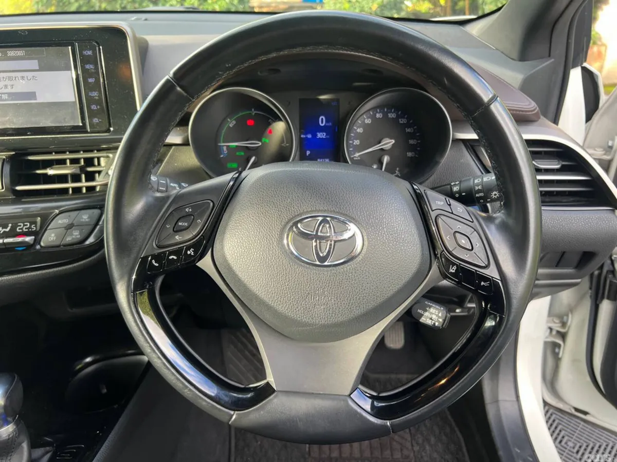Toyota C-HR SUV, Petrol Hybrid, 2018, White