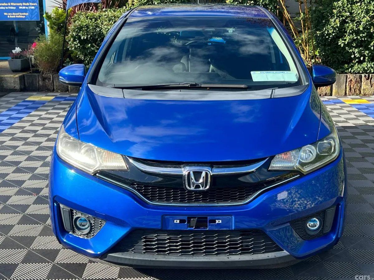 Honda Fit Hatchback, Petrol Hybrid, 2017, Blue