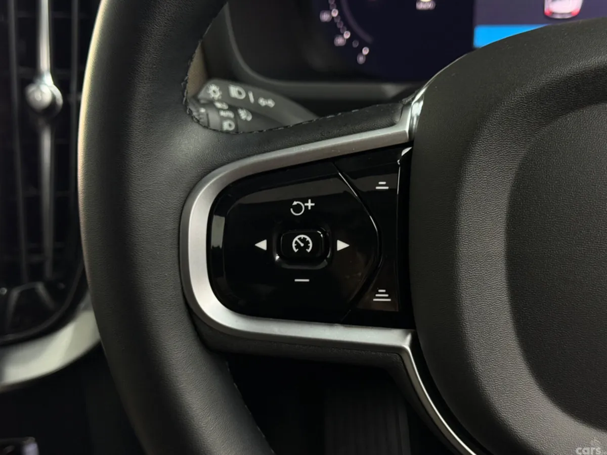 Volvo XC90 SUV, Petrol Plug-in Hybrid, 2025, Blue