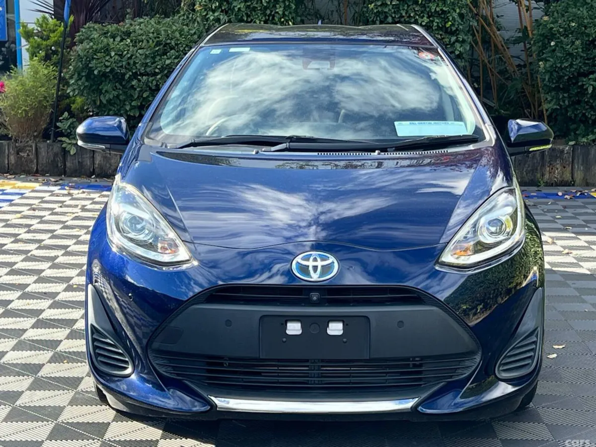Toyota Aqua Hatchback, Petrol Hybrid, 2020, Blue