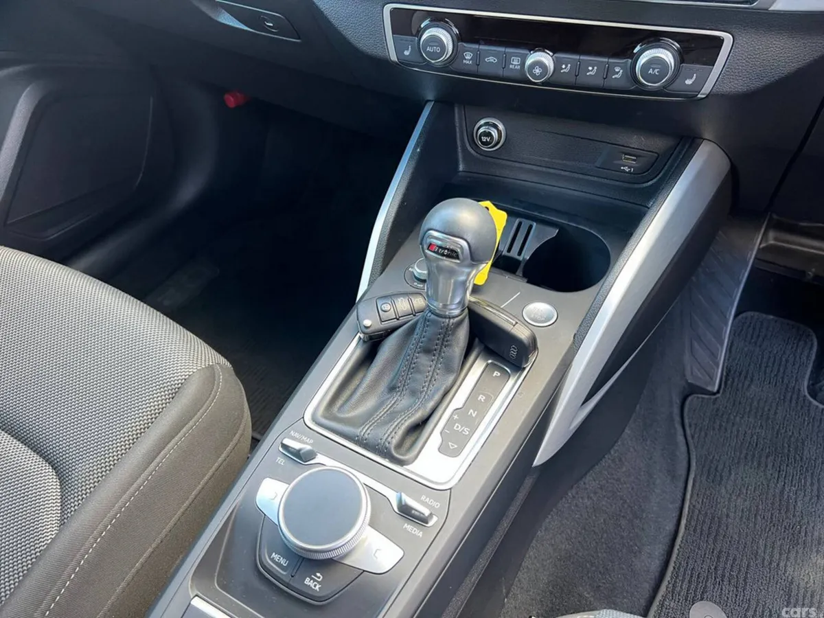 Audi Q2 SUV, Petrol, 2020, Red