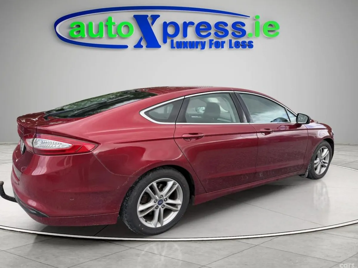 Ford Mondeo Hatchback, Diesel, 2016, Red