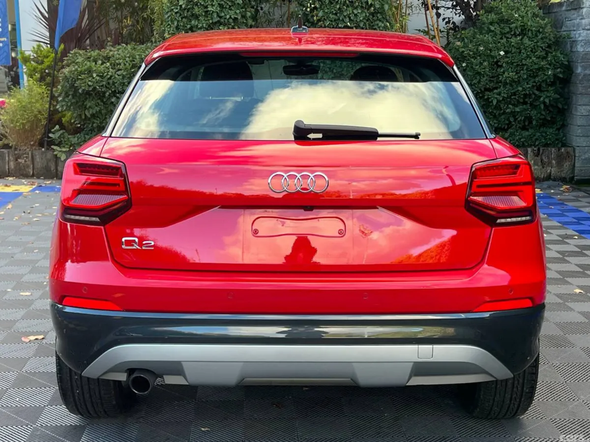 Audi Q2 SUV, Petrol, 2020, Red