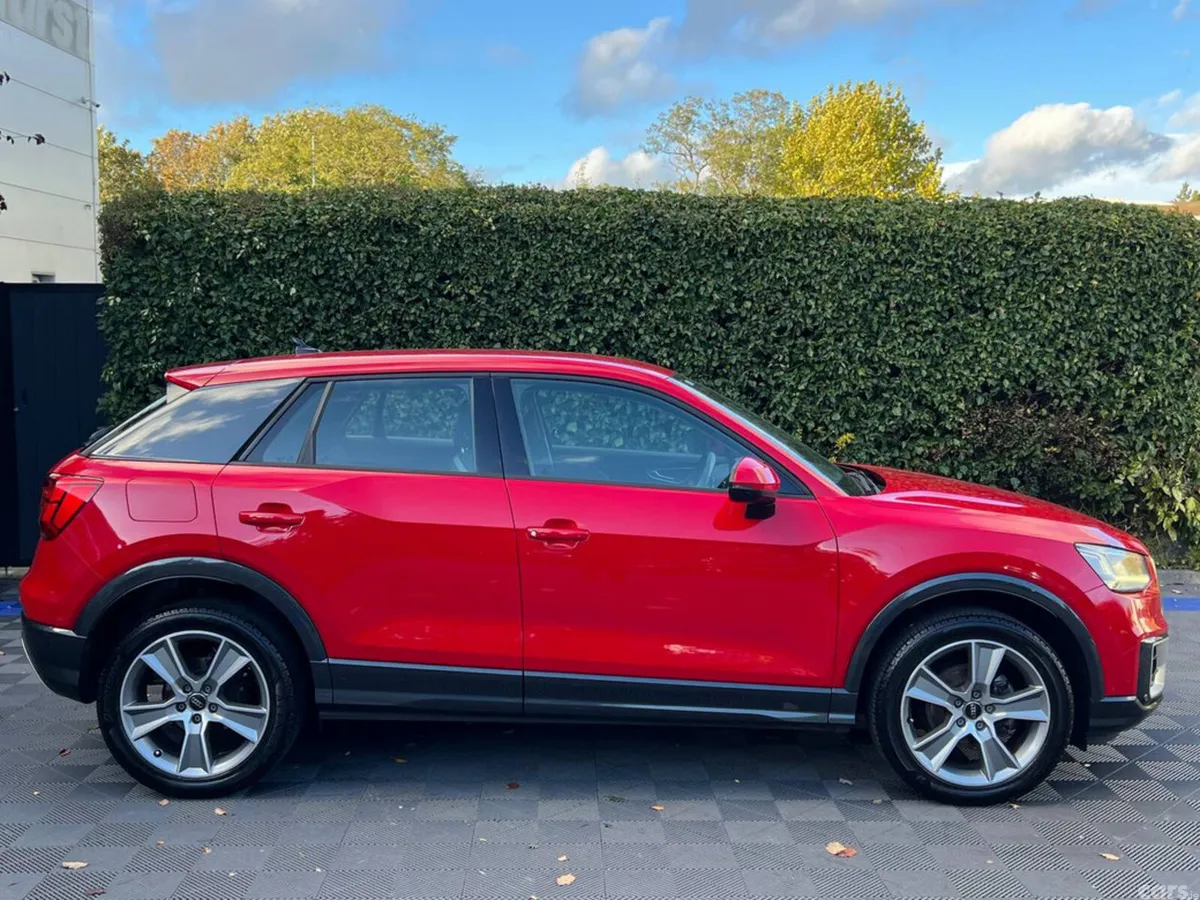 Audi Q2 SUV, Petrol, 2020, Red