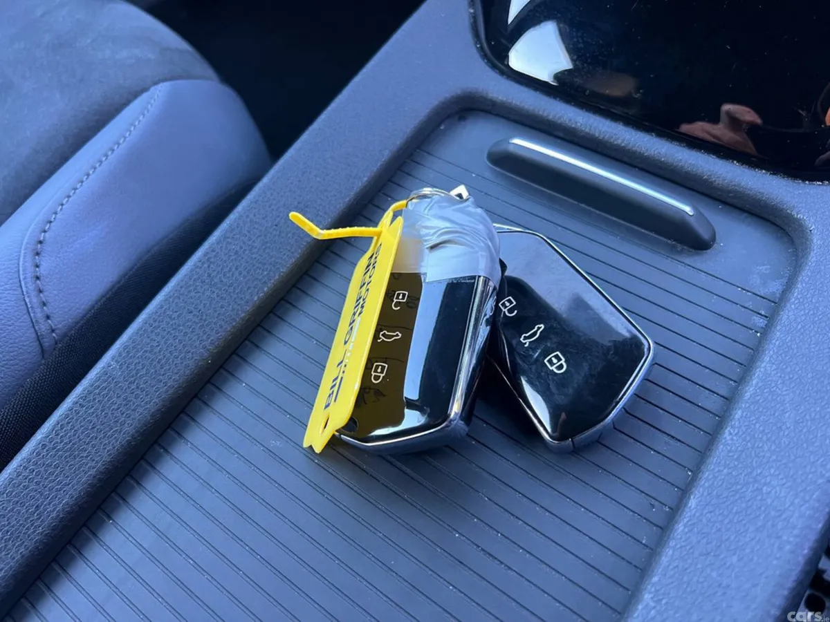 Volkswagen ID.4 Estate, Electric, 2023, Grey