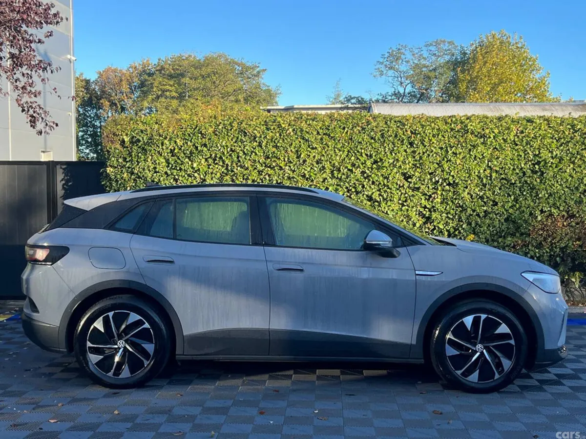 Volkswagen ID.4 Estate, Electric, 2023, Grey