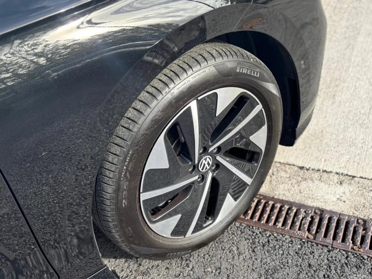 Volkswagen ID.7 Hatchback, Electric, 2024, Black