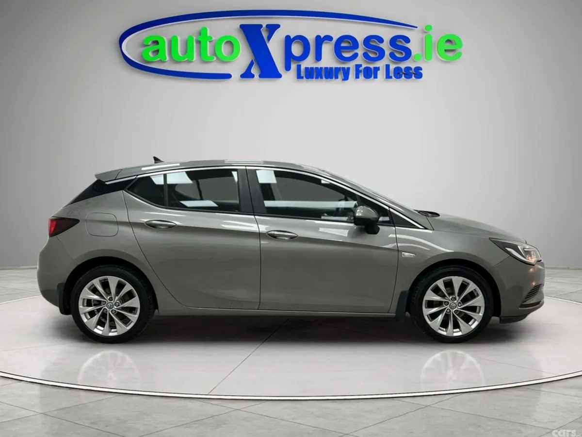 Vauxhall Astra Hatchback, Petrol, 2016, Grey