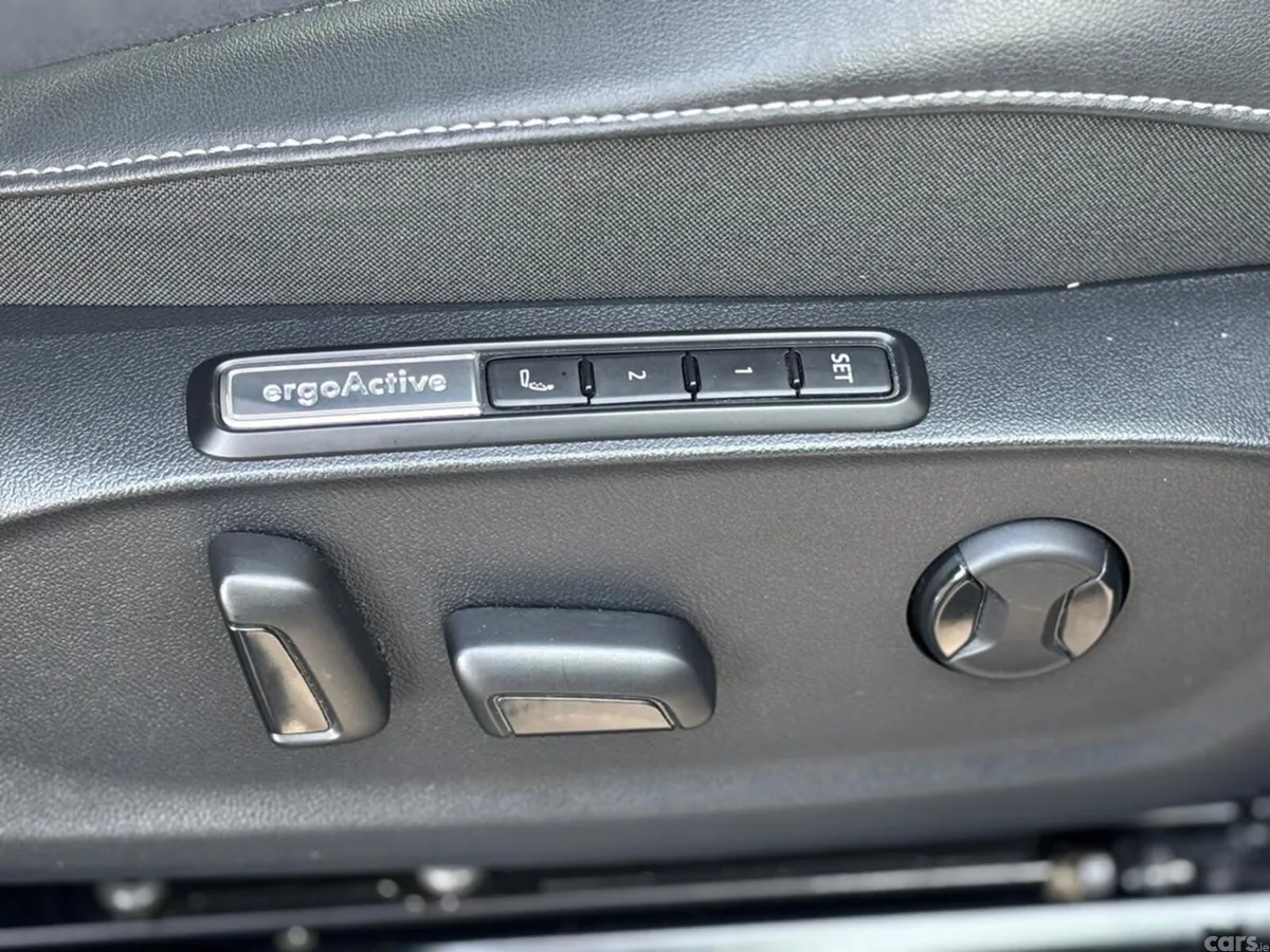 Volkswagen ID.7 Hatchback, Electric, 2024, Black