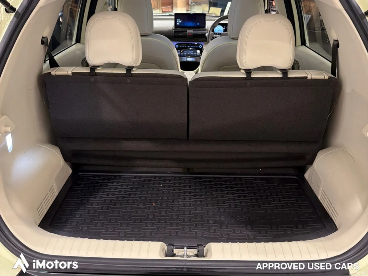 Hyundai INSTER SUV, Electric, 2025, Yellow