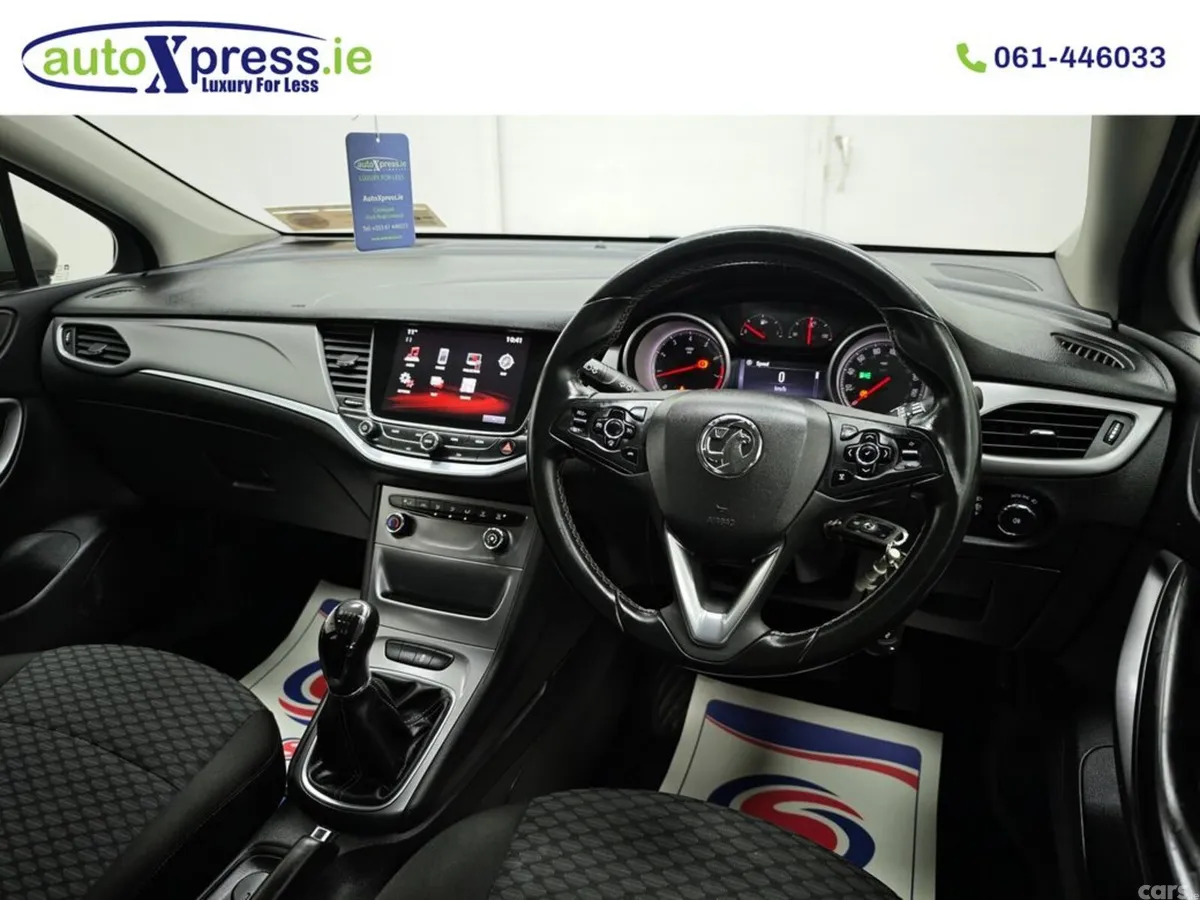 Vauxhall Astra Hatchback, Petrol, 2016, Grey