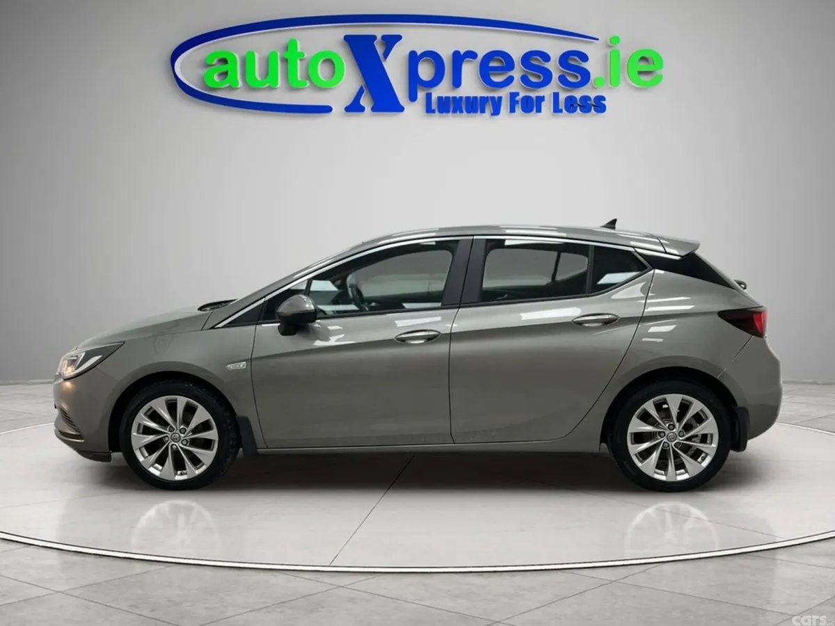 Vauxhall Astra Hatchback, Petrol, 2016, Grey