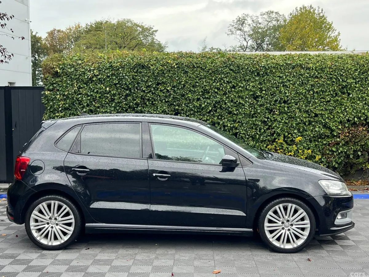Volkswagen Polo Hatchback, Petrol, 2017, Black
