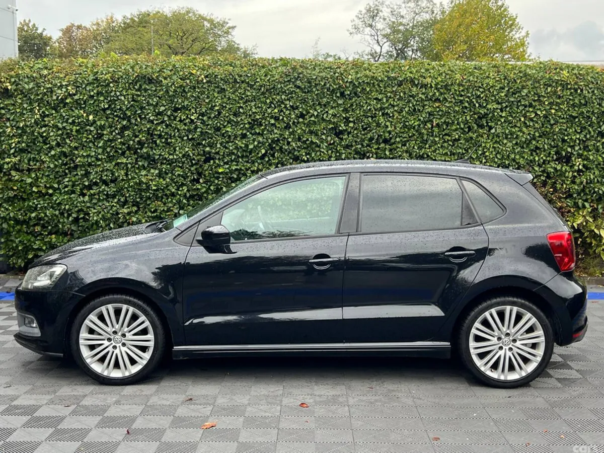 Volkswagen Polo Hatchback, Petrol, 2017, Black