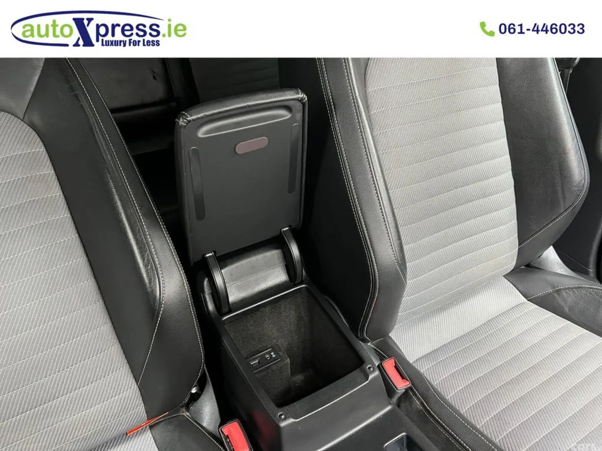 Volkswagen Passat Saloon, Diesel, 2017, Grey