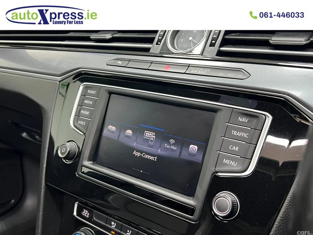 Volkswagen Passat Saloon, Diesel, 2017, Grey