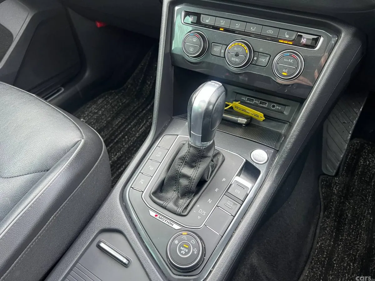 Volkswagen Tiguan SUV, Diesel, 2019, Black