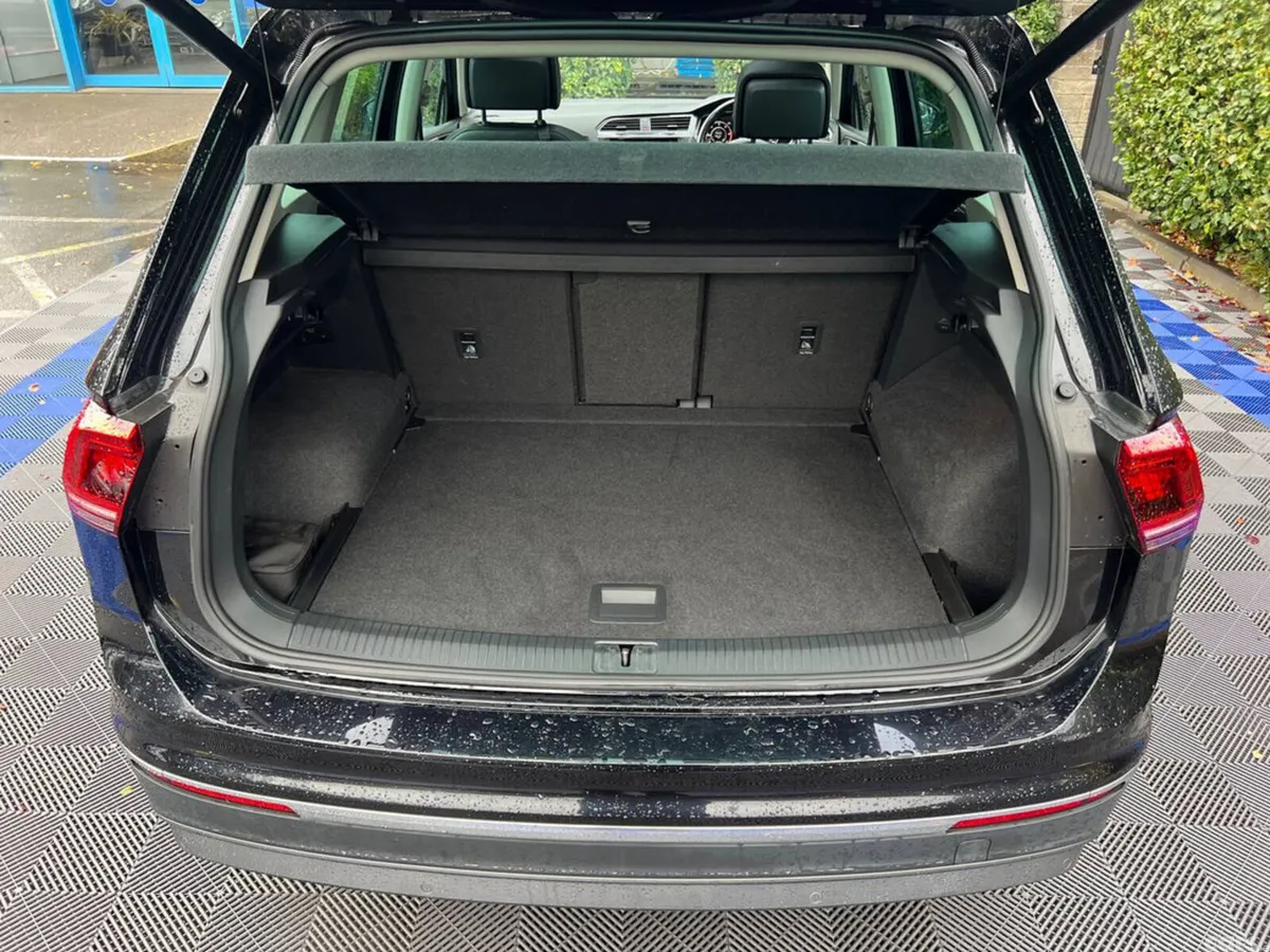 Volkswagen Tiguan SUV, Diesel, 2019, Black