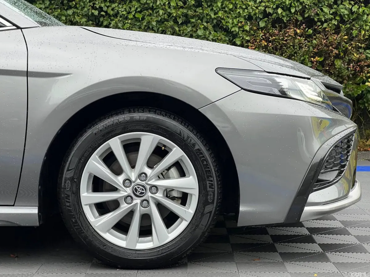 Toyota Camry Saloon, Petrol Hybrid, 2023, Grey