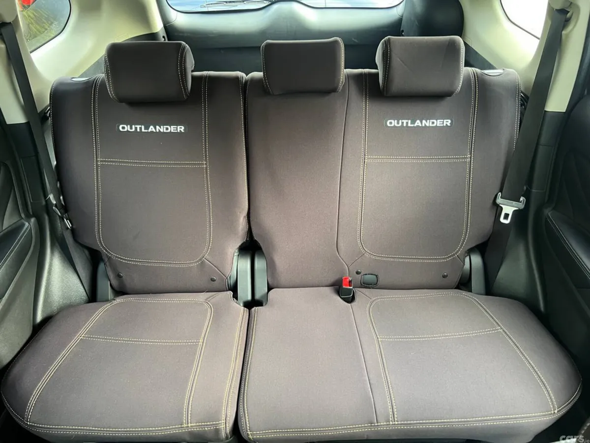 Mitsubishi Outlander SUV, Petrol Plug-in Hybrid, 2019, Grey