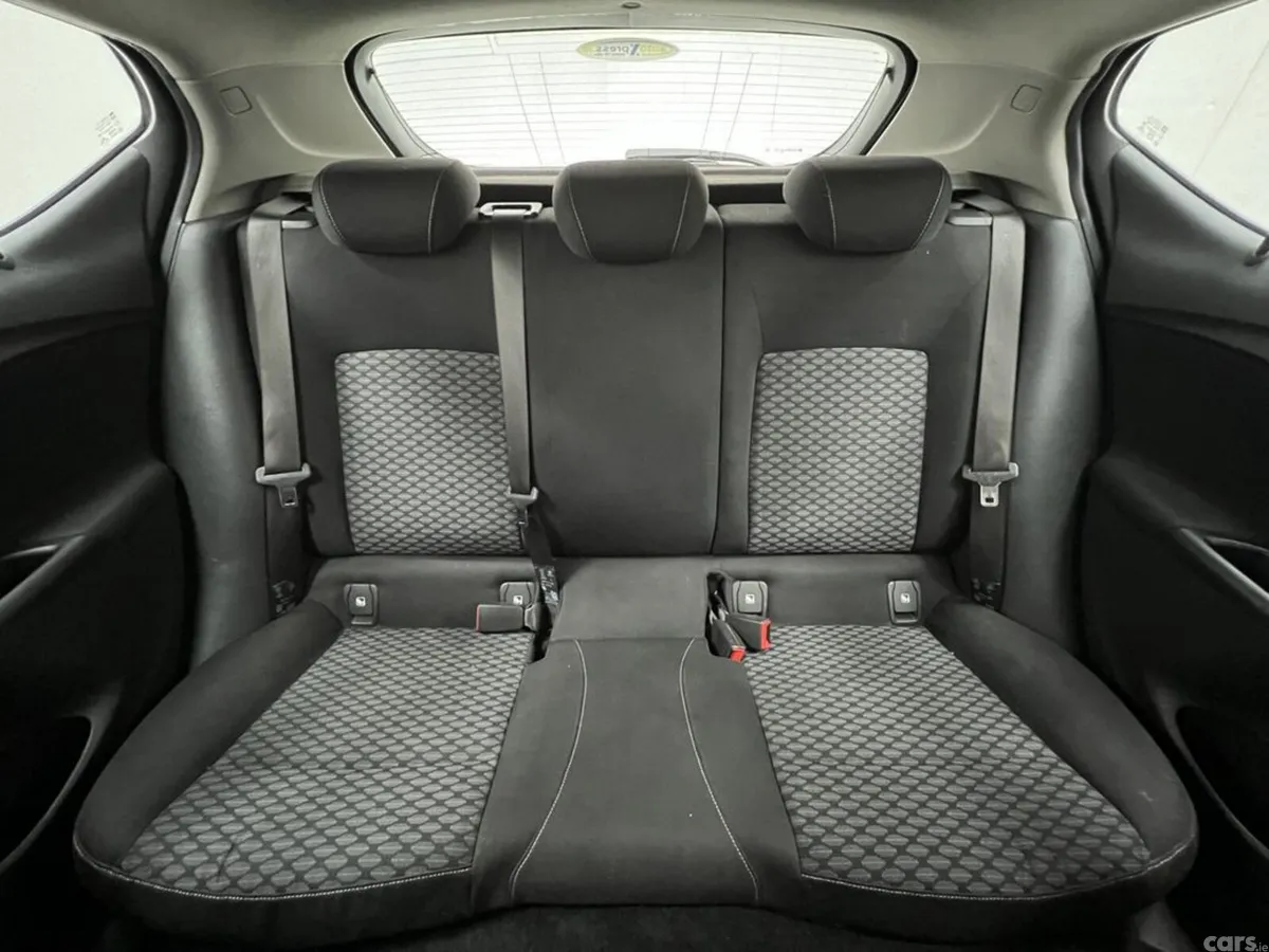Vauxhall Astra Hatchback, Diesel, 2017, Silver