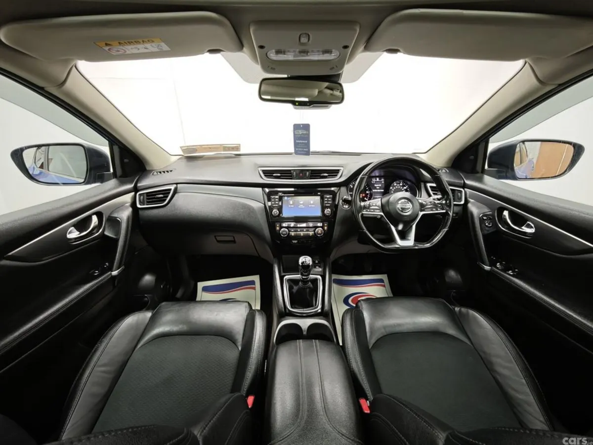 Nissan Qashqai Hatchback, Diesel, 2018, Blue