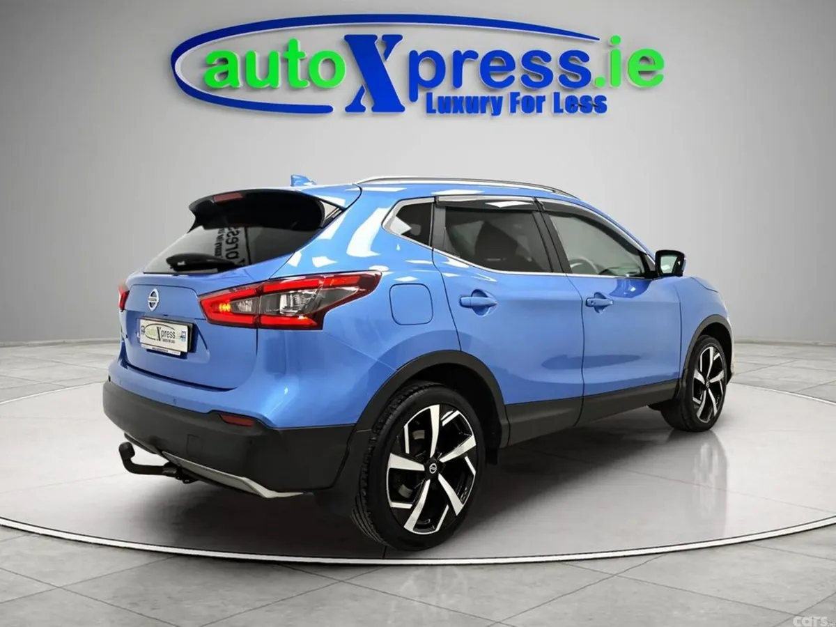 Nissan Qashqai Hatchback, Diesel, 2018, Blue