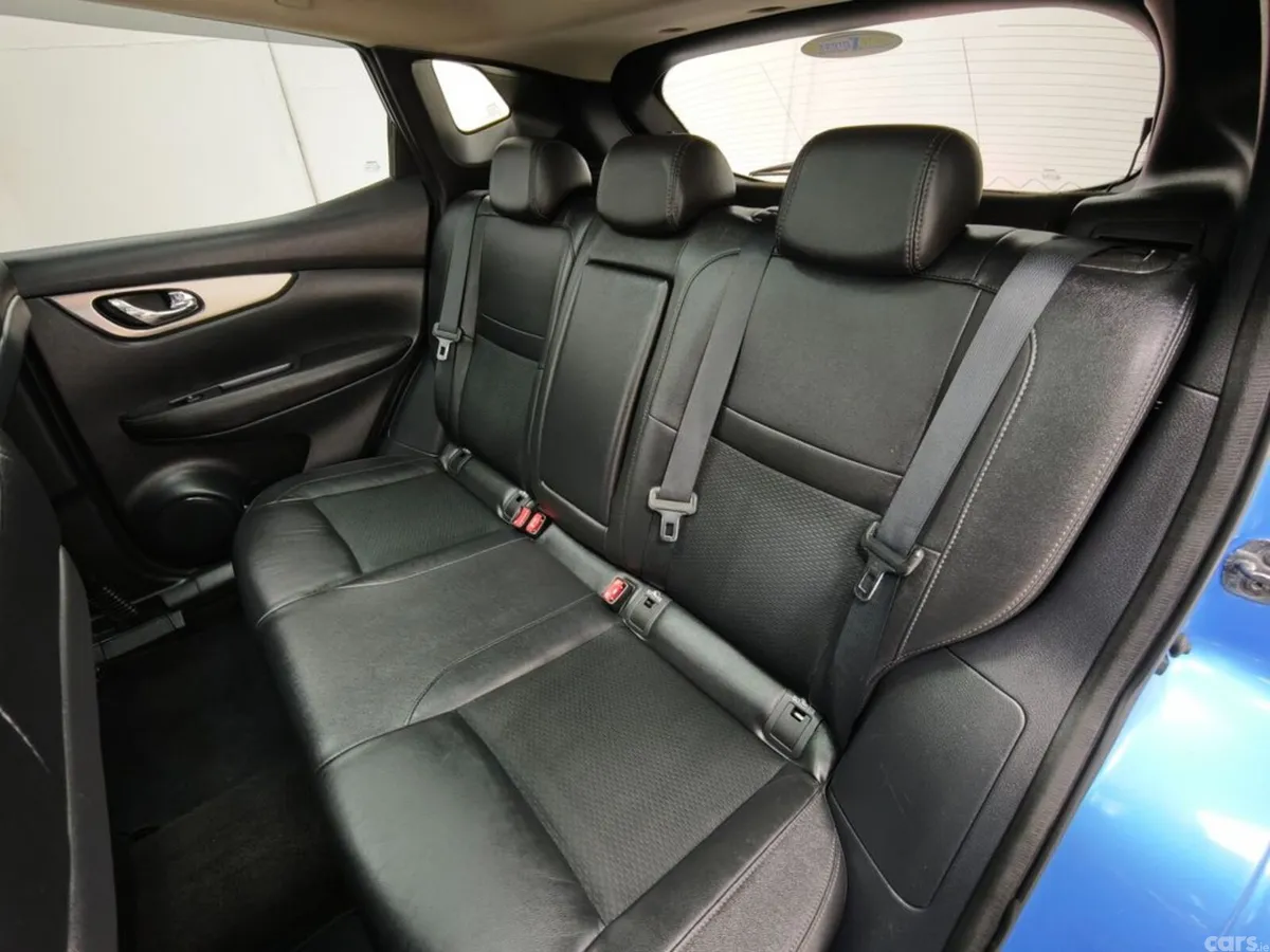 Nissan Qashqai Hatchback, Diesel, 2018, Blue