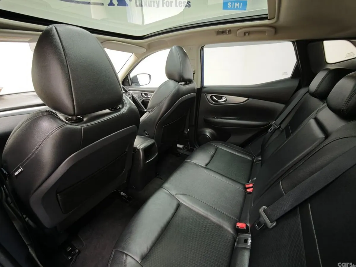 Nissan Qashqai Hatchback, Diesel, 2018, Blue