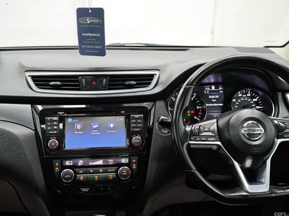 Nissan Qashqai Hatchback, Diesel, 2018, Blue