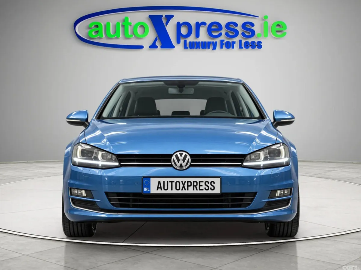 Volkswagen Golf Hatchback, Petrol, 2015, Blue