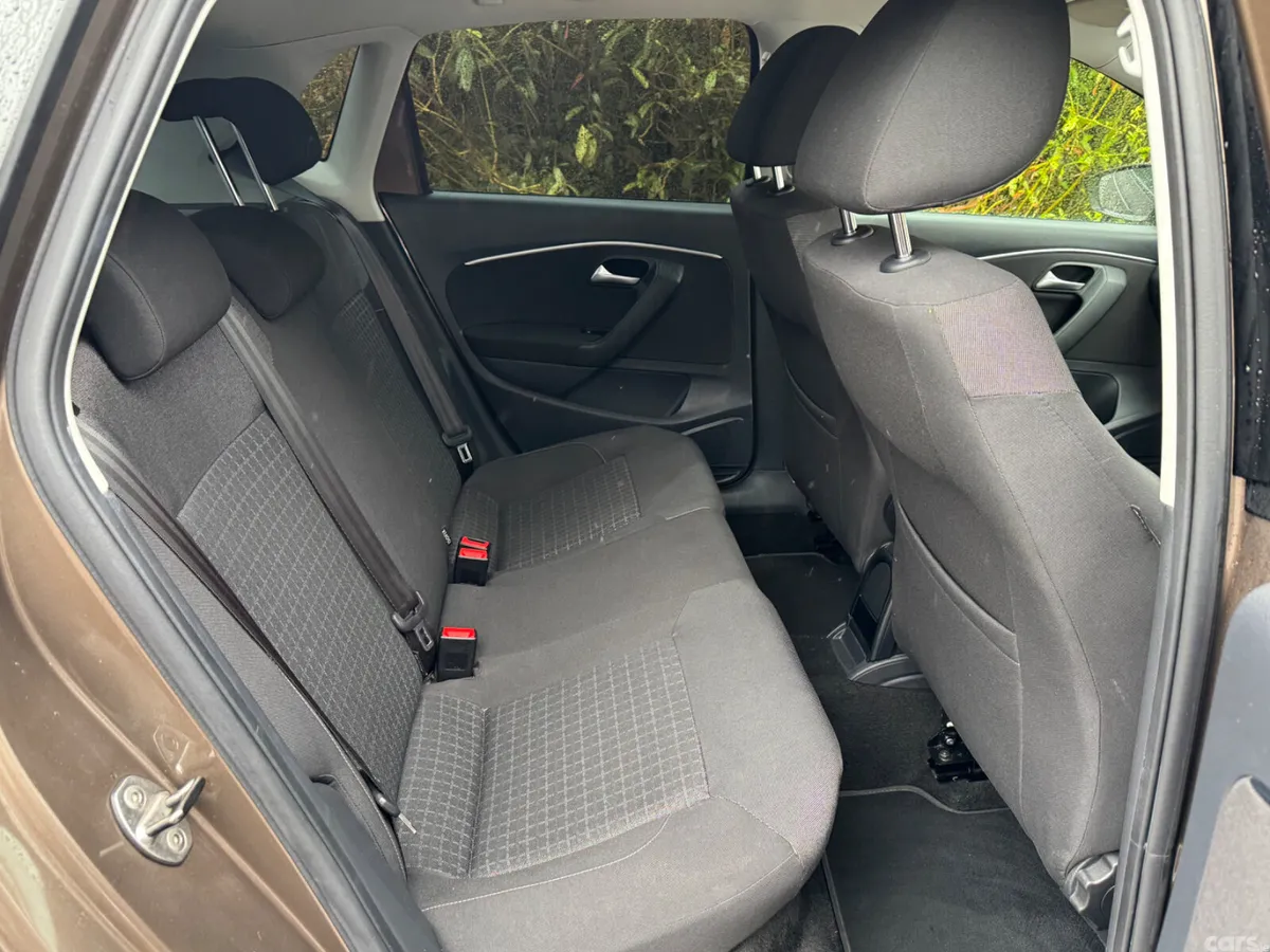 Volkswagen Polo Hatchback, Petrol, 2014, Brown