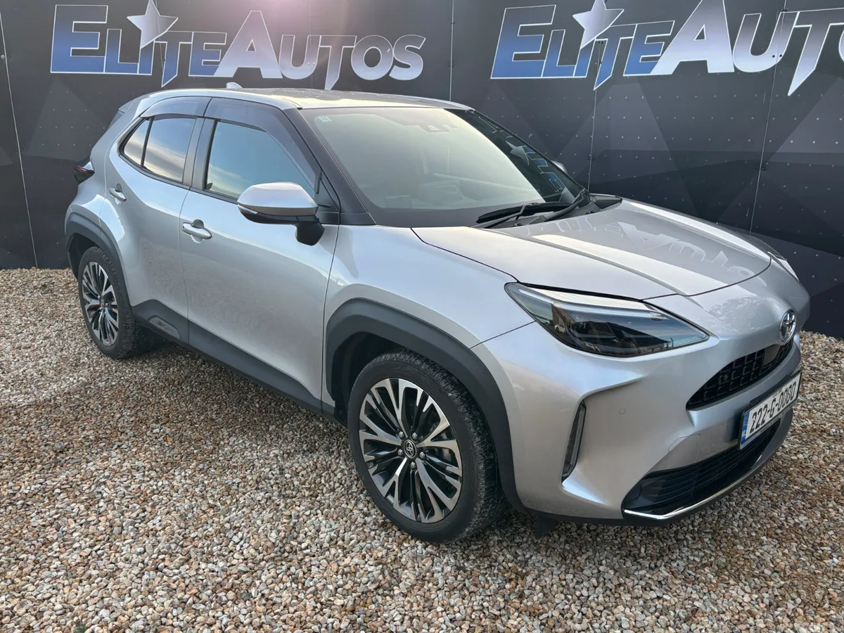 Toyota Yaris Cross Estate, Petrol Hybrid, 2022, Silver