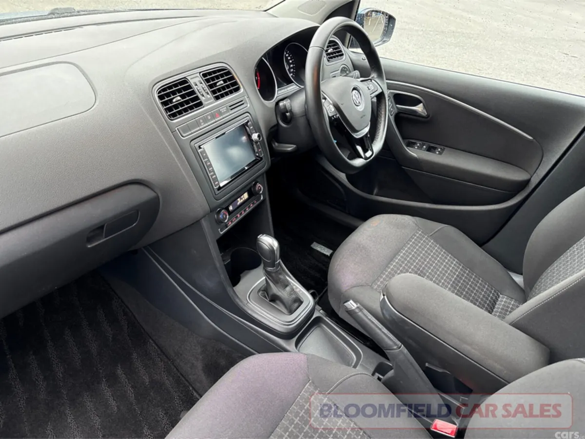 Volkswagen Polo Hatchback, Petrol, 2017, Blue