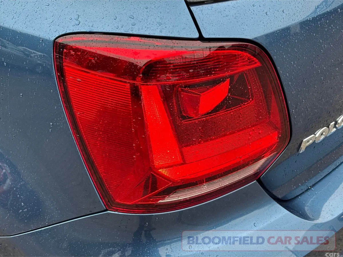 Volkswagen Polo Hatchback, Petrol, 2017, Blue