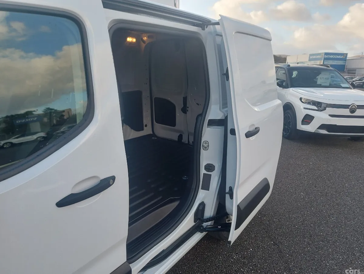 Citroen Berlingo Van, Diesel, 2026, White