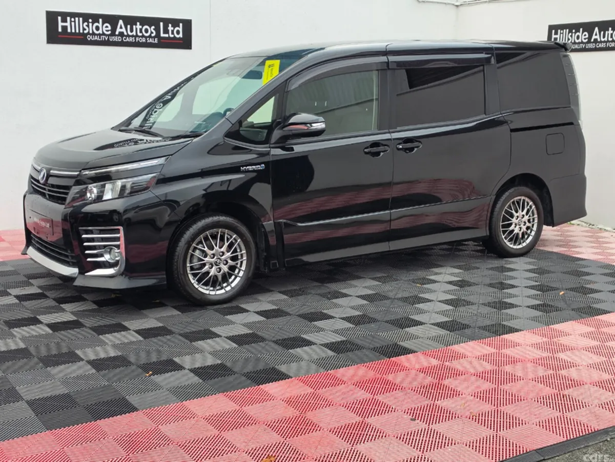 Toyota Voxy MPV, Petrol Hybrid, 2016, Black
