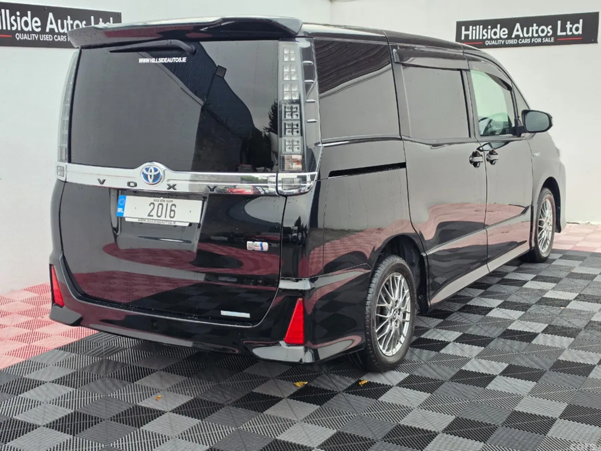Toyota Voxy MPV, Petrol Hybrid, 2016, Black