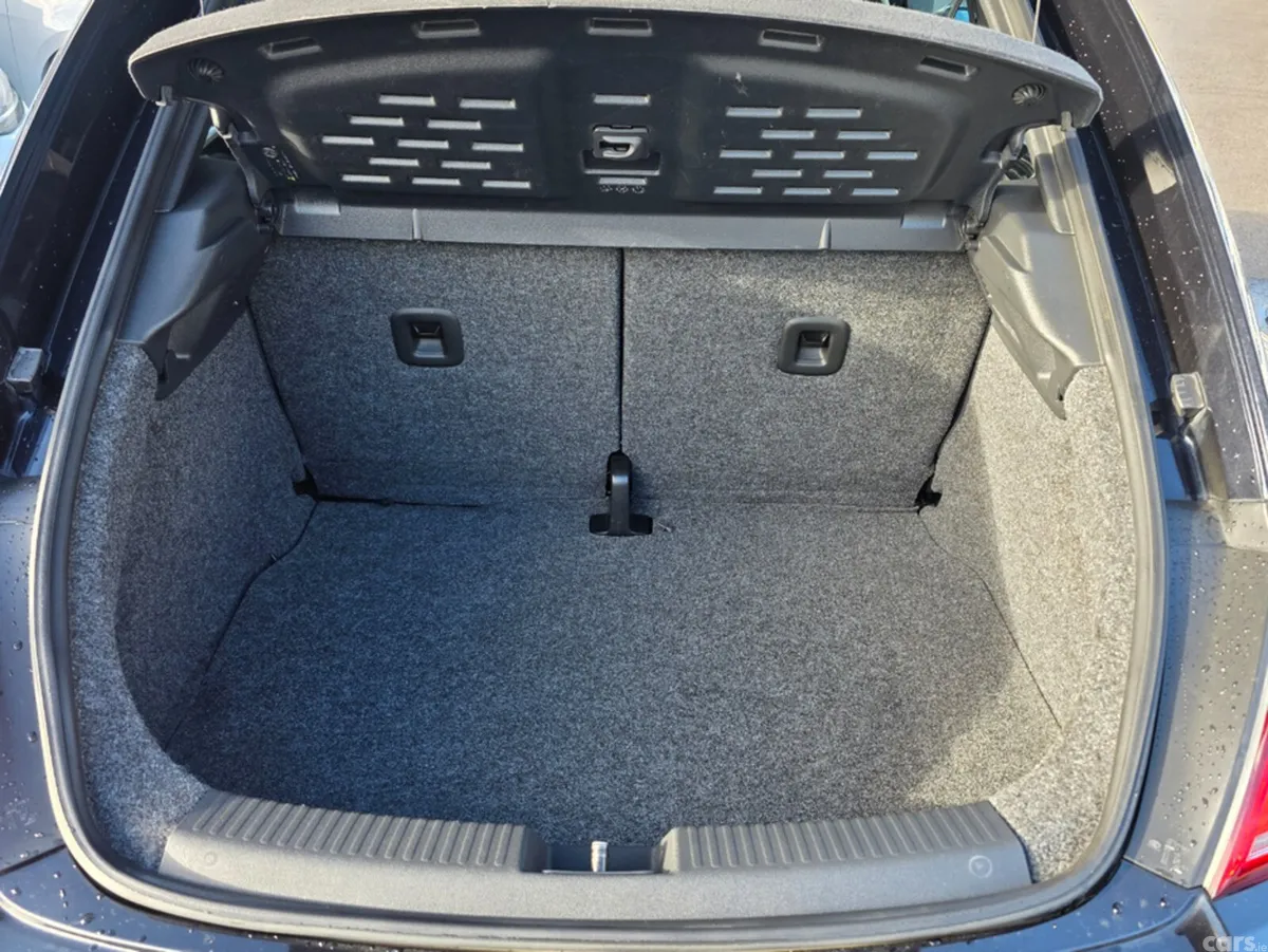 Volkswagen Beetle Hatchback, Petrol, 2012, Black