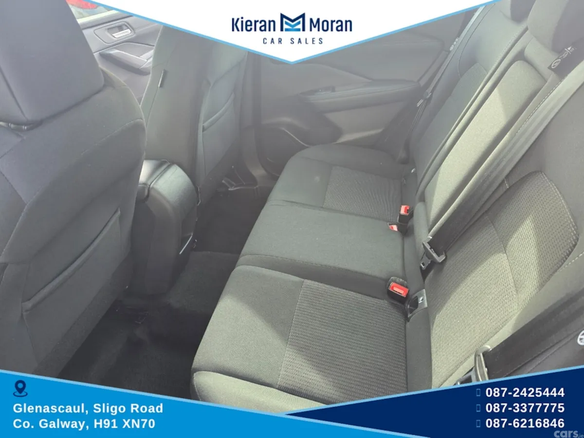 Nissan Qashqai MPV, Petrol, 2023, Red