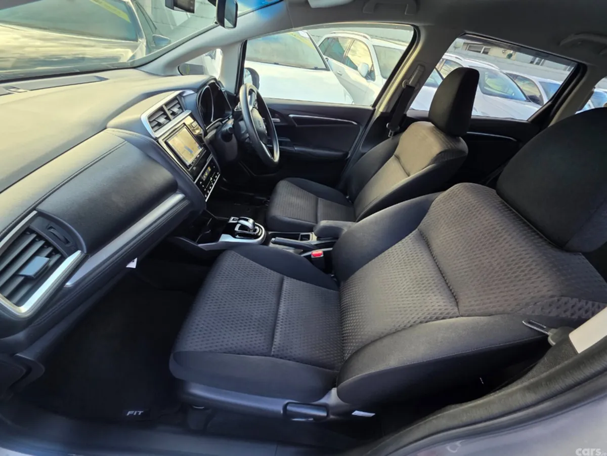 Honda Fit Hatchback, Petrol Hybrid, 2018, Silver