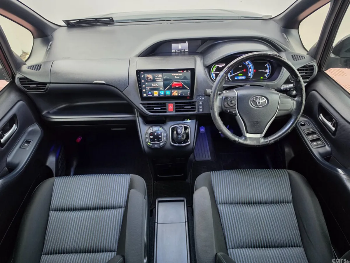 Toyota Voxy MPV, Petrol Hybrid, 2016, Black