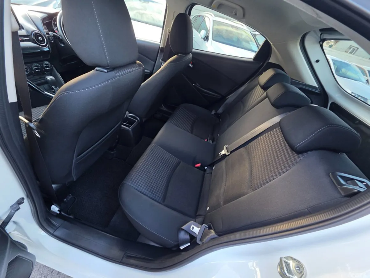 Mazda Mazda2 Hatchback, Petrol, 2017, White