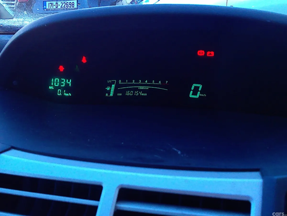 Toyota Yaris Hatchback, Petrol, 2006, Red