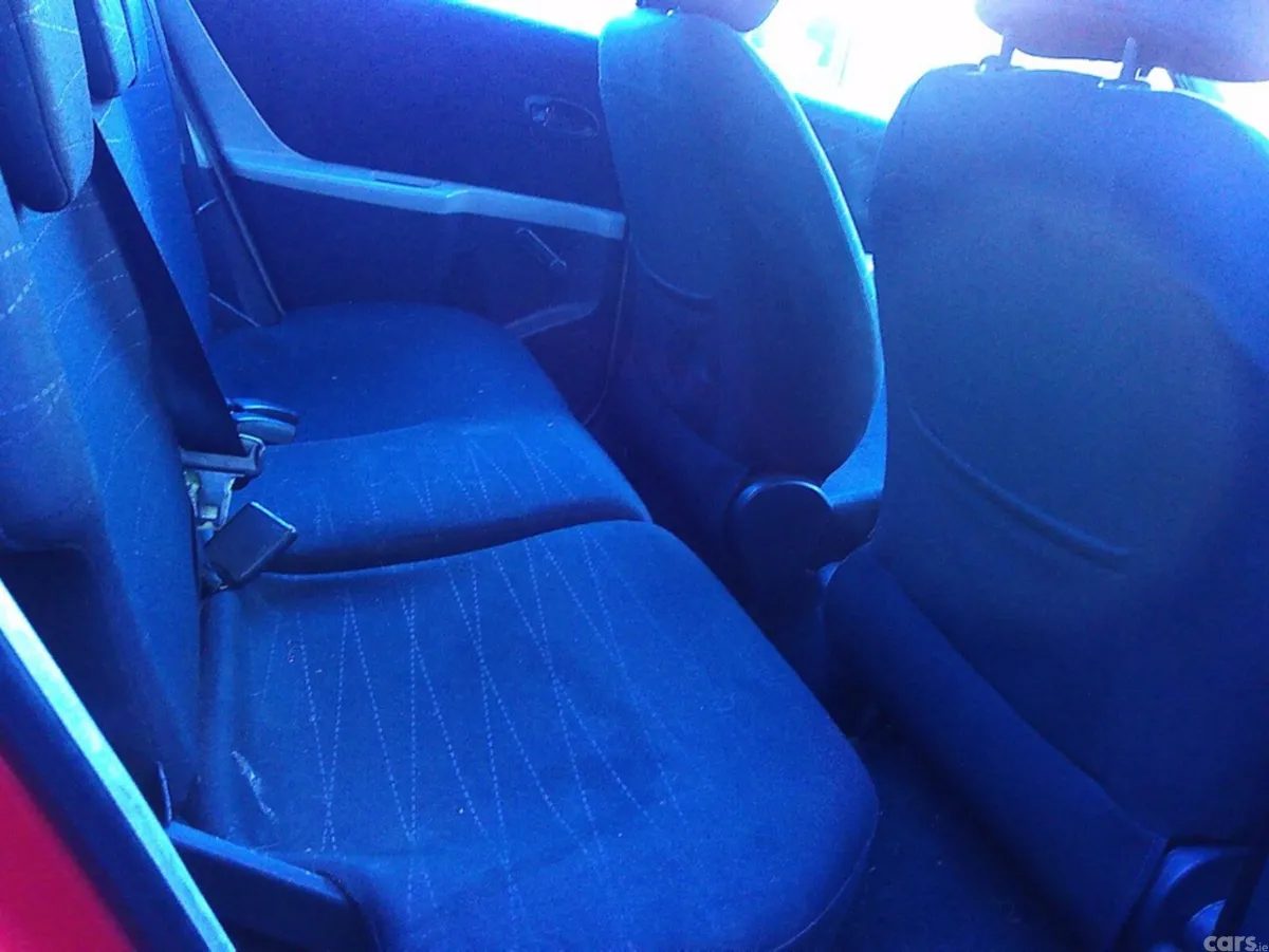 Toyota Yaris Hatchback, Petrol, 2006, Red