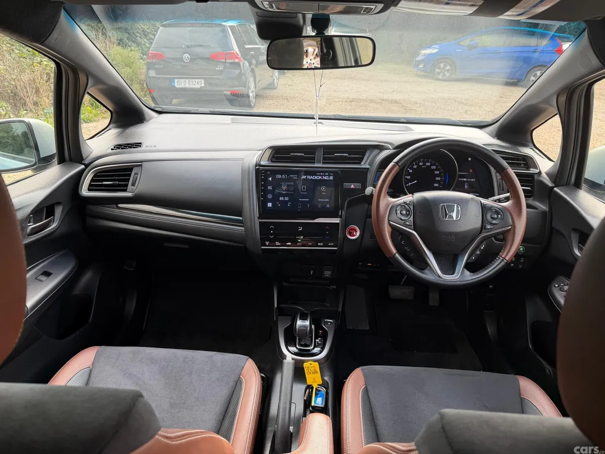 Honda Fit Hatchback, Petrol Hybrid, 2019, Blue
