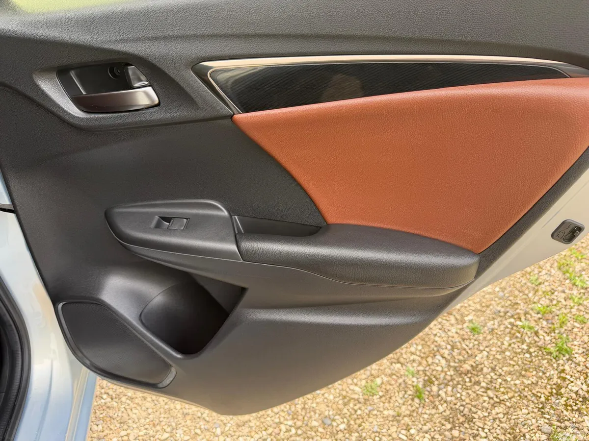 Honda Fit Hatchback, Petrol Hybrid, 2019, Blue