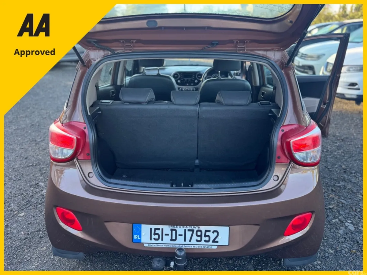 Hyundai i10 Hatchback, Petrol, 2015, Bronze