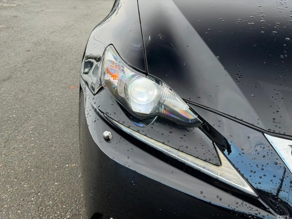 Lexus IS Saloon, Petrol Hybrid, 2015, Black