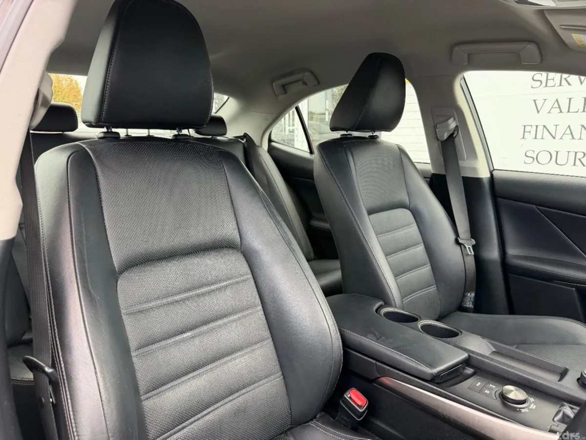 Lexus IS Saloon, Petrol Hybrid, 2015, Black